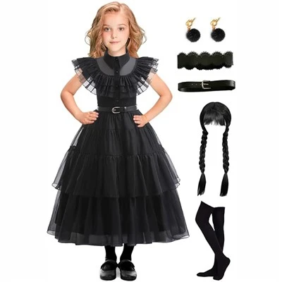 Trang phục Wednesday Addams 5t